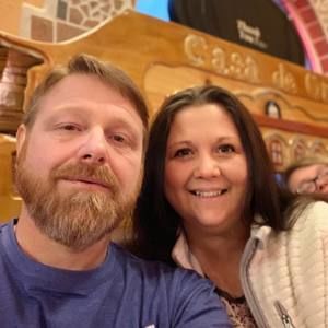 Meet your Posher, Connie